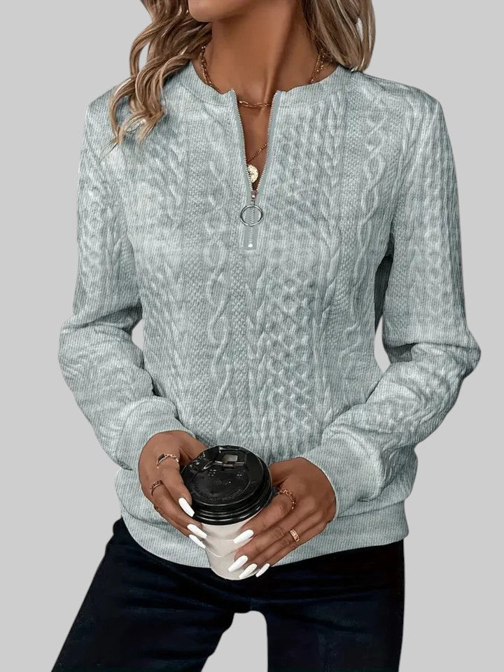 Йоана - Дамски плетен пуловер с цип и плитки