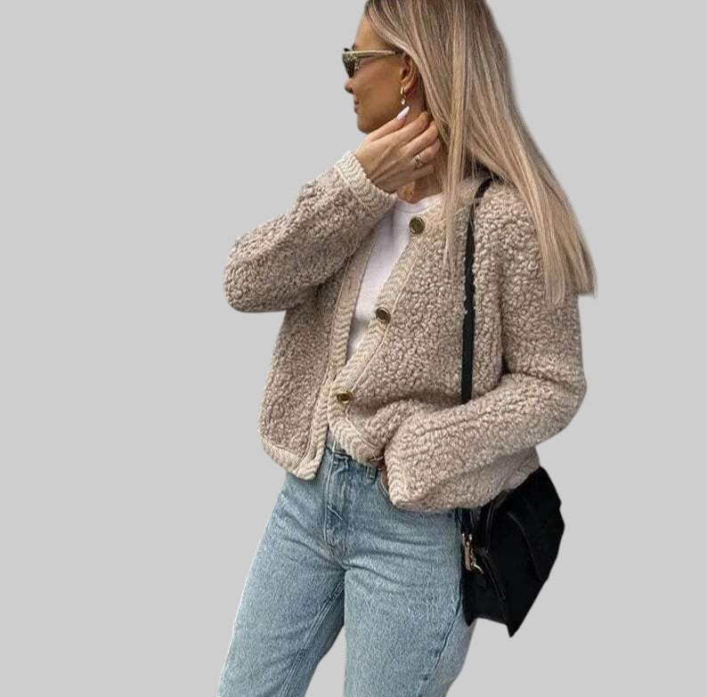 Силвия - Модерна дамска риза в стил Teddy