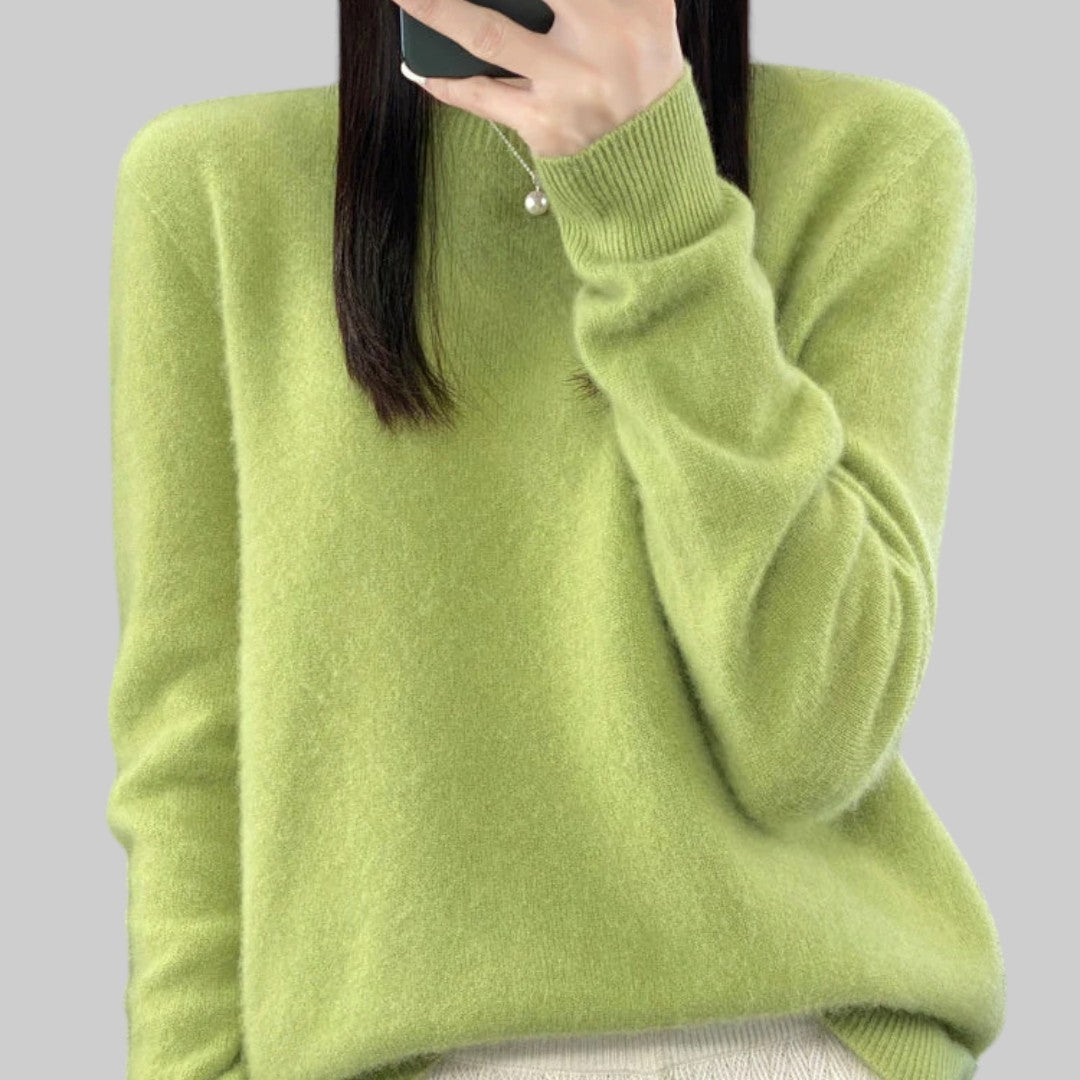 Любика | Топъл пуловер за студени дни
