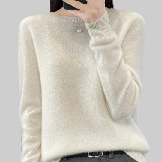 Любика | Топъл пуловер за студени дни