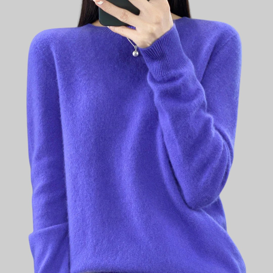 Любика | Топъл пуловер за студени дни